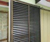 修正戸袋施工完了 (2) a05d146a3c883b76228351c6f0c1c9932